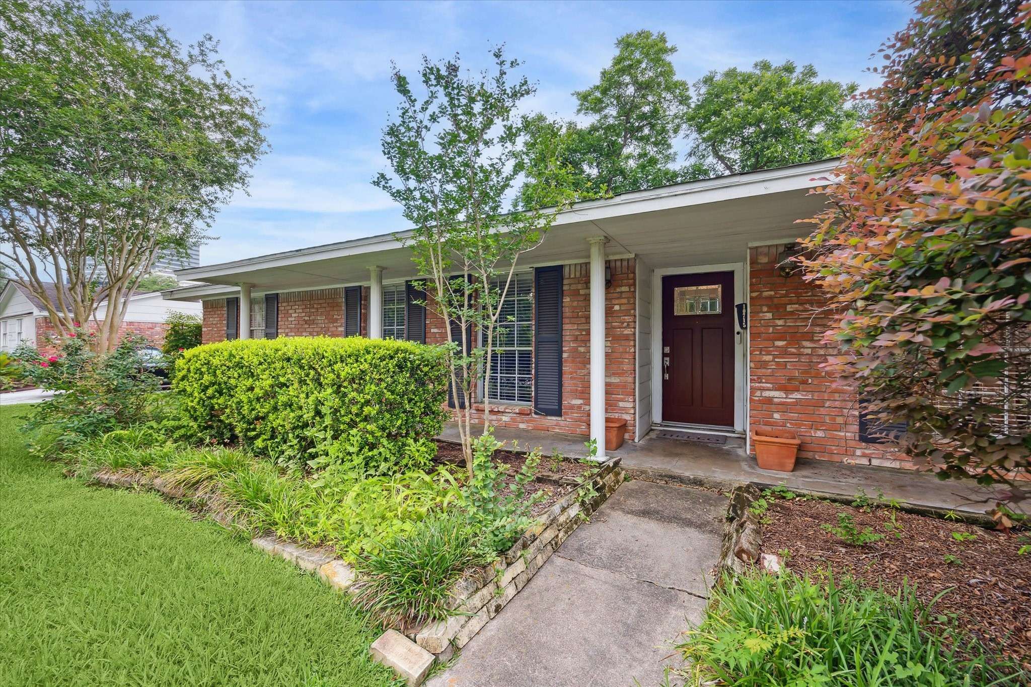 Houston, TX 77042,10715 Ella Lee LN