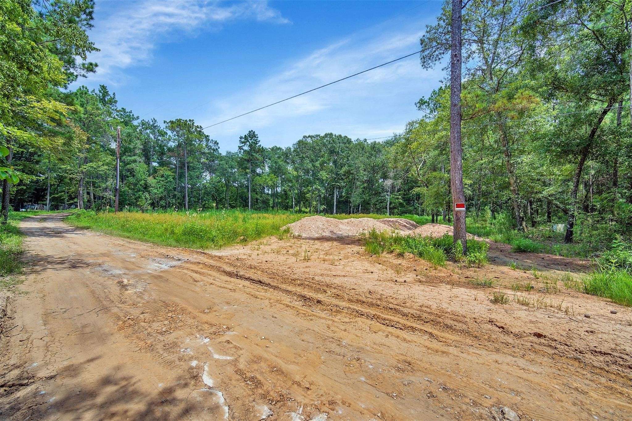 Plantersville, TX 77363,0 Creekbend DR
