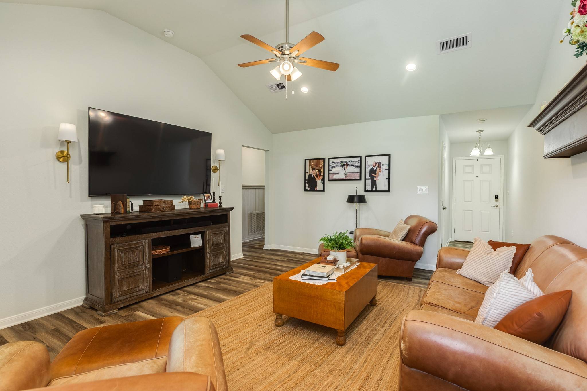 Angleton, TX 77515,621 S Remington DR