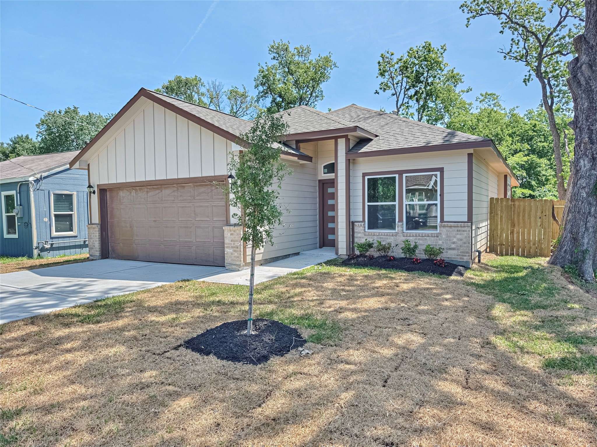 Houston, TX 77021,6113 Grace LN