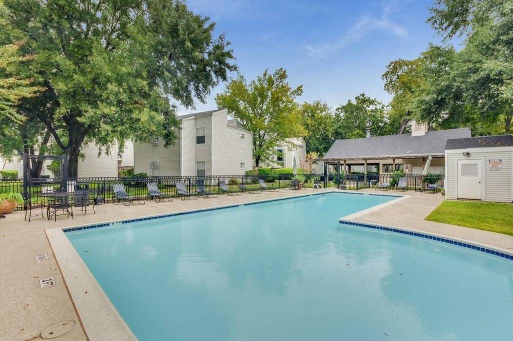 Houston, TX 77042,9809 Richmond AVE #C16