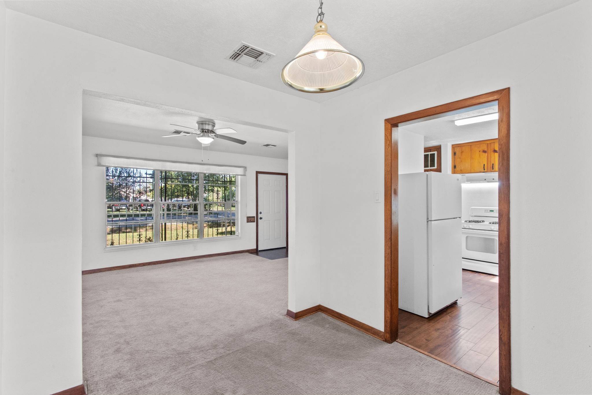 Houston, TX 77076,241 W Rittenhouse ST