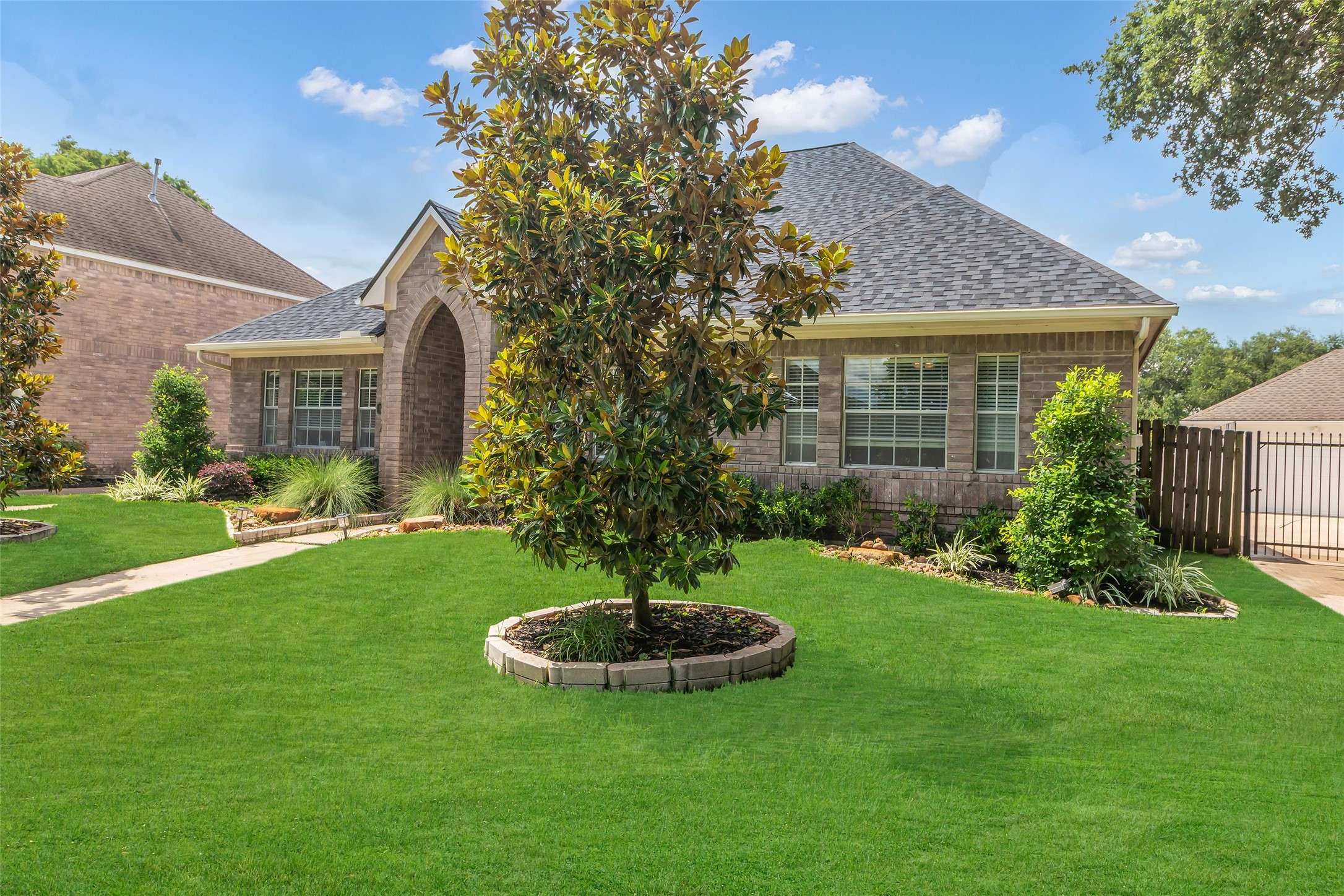 League City, TX 77573,4710 Broadmoor DR