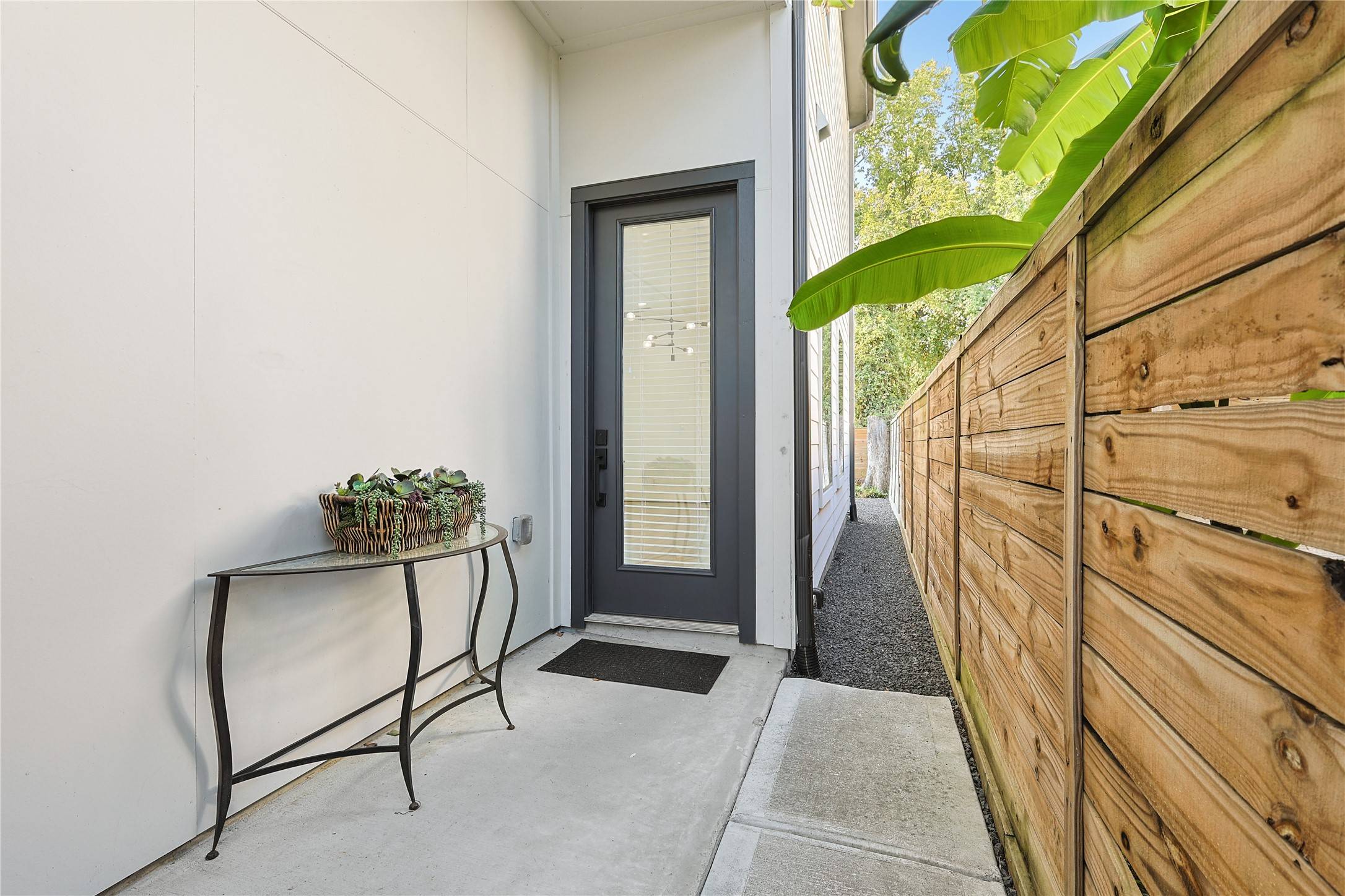 Houston, TX 77004,2210 Berry ST