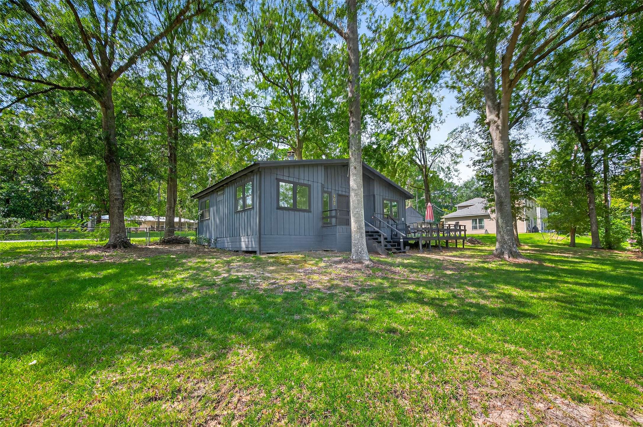 Conroe, TX 77316,903 Commanche RD