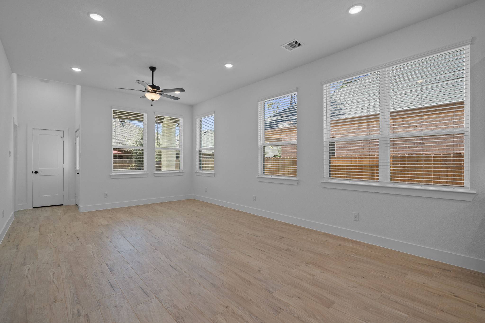 Willis, TX 77318,291 Mallards Rim DR