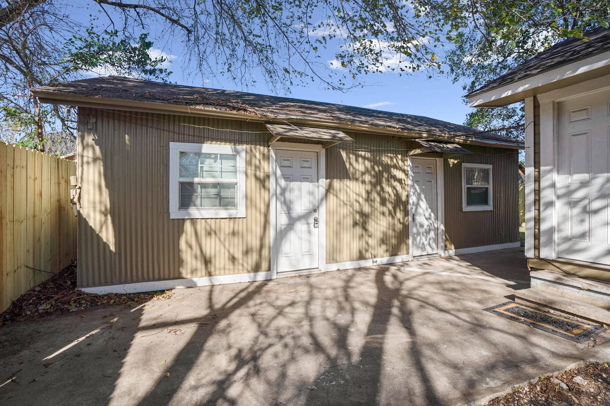 Houston, TX 77012,8209 Bangle ST #B