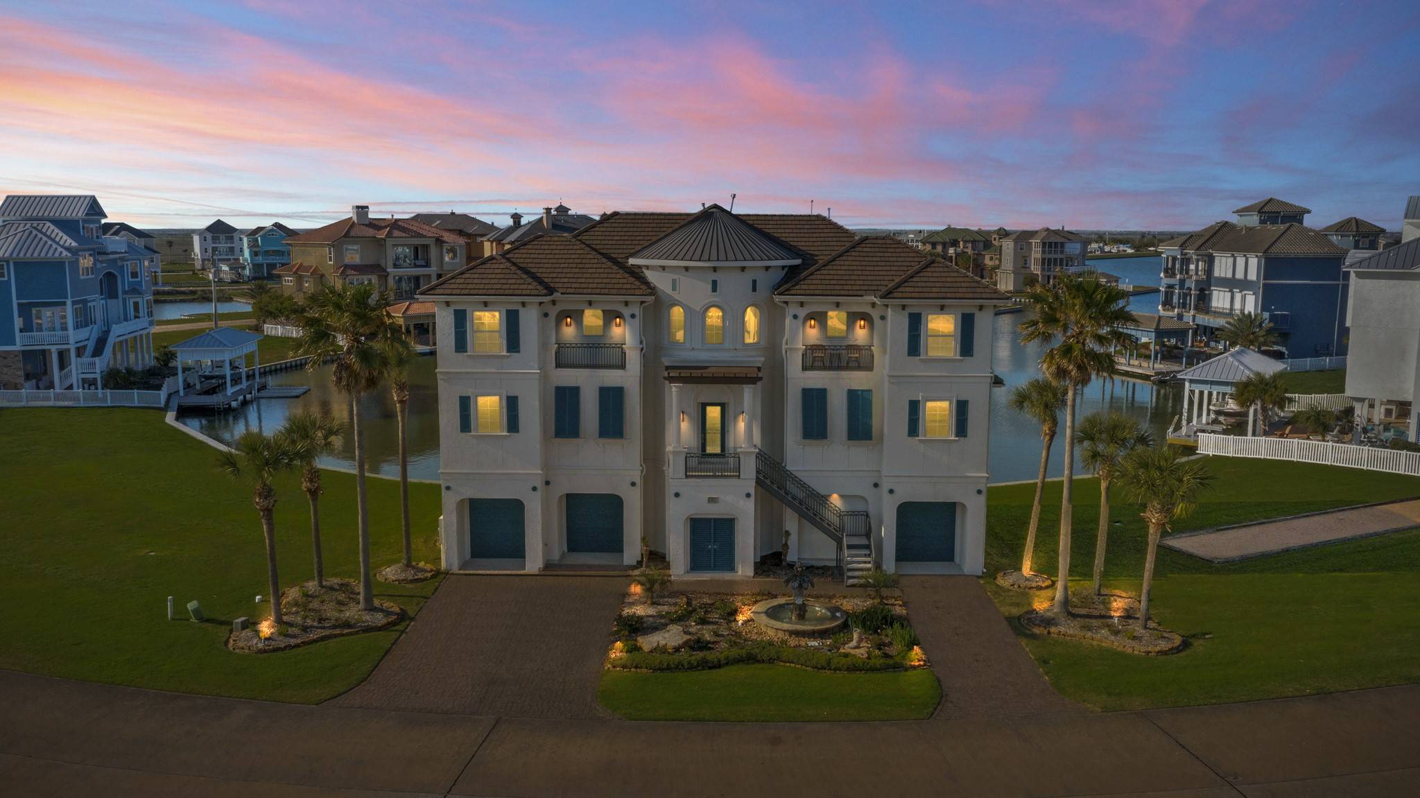 Hitchcock, TX 77563,22 Big Torch