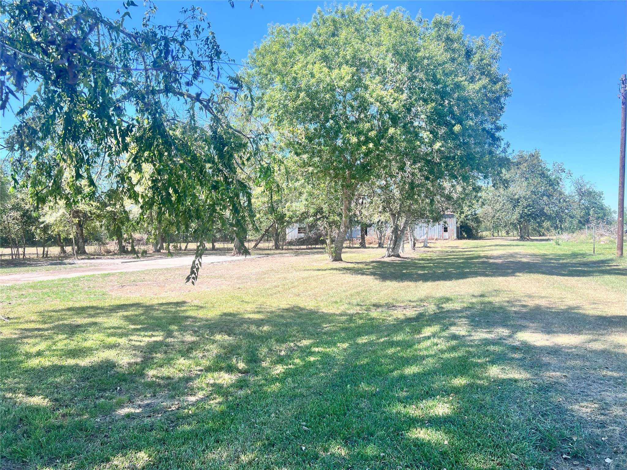 El Campo, TX 77437,511 Doris ST