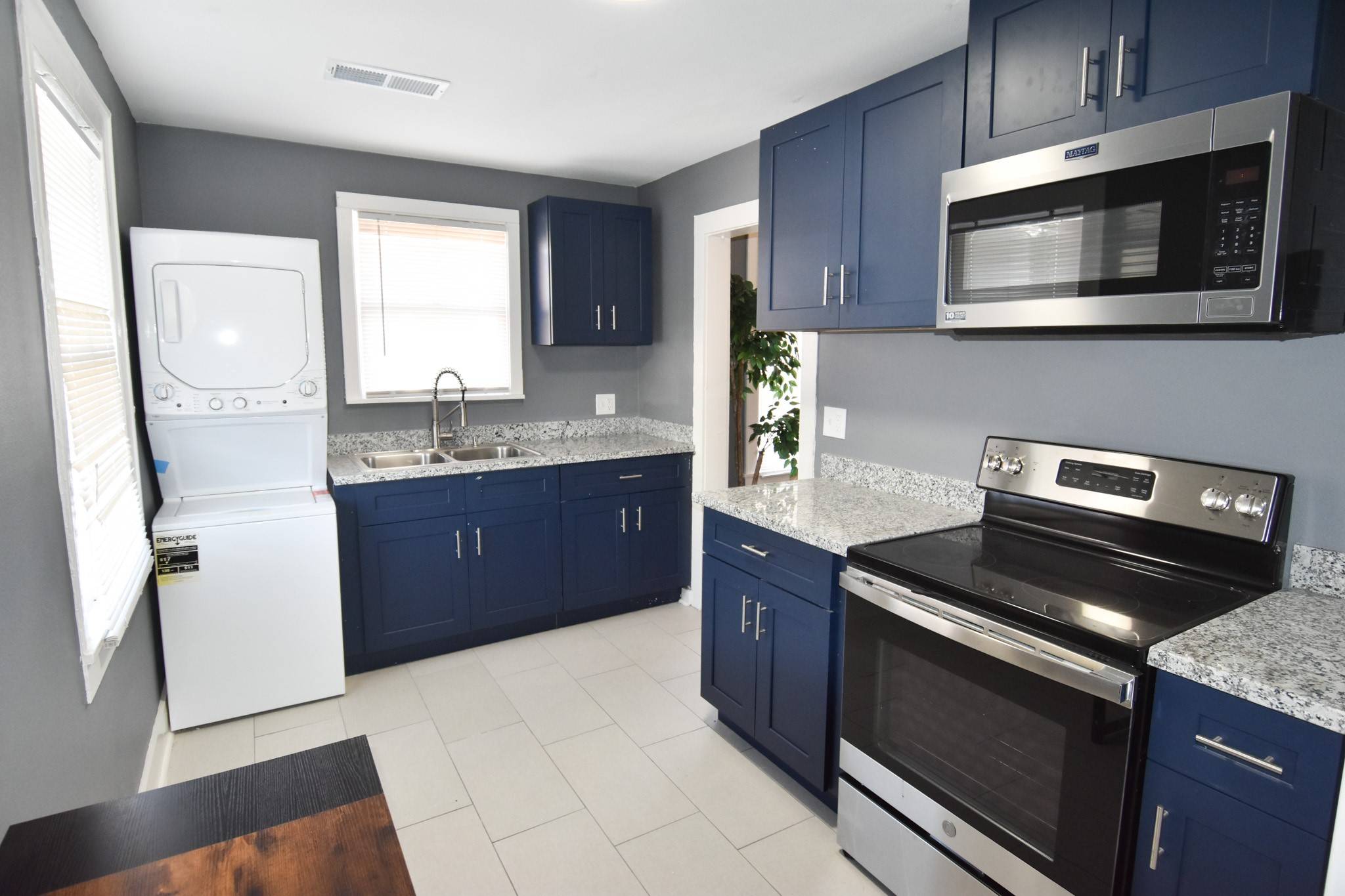 Galveston, TX 77550,807 7th ST #2