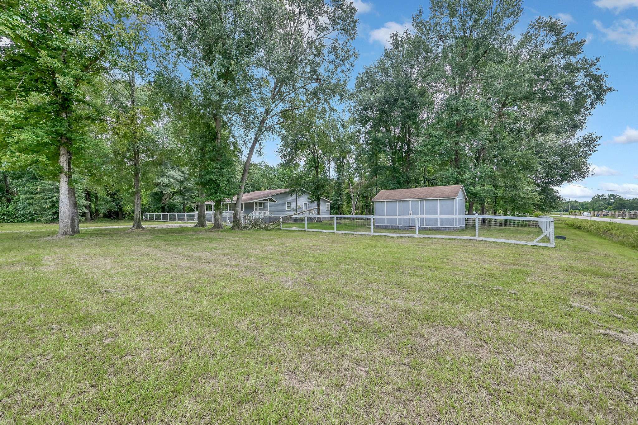 New Caney, TX 77357,17835 Autumn Leaf LN