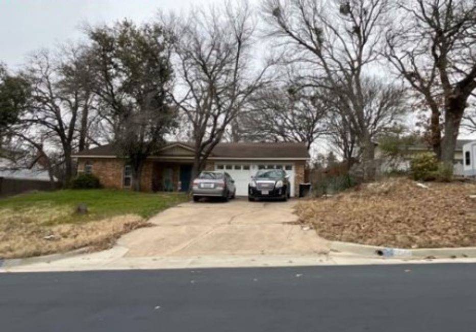 Euless, TX 76040,1802 Windlea DR