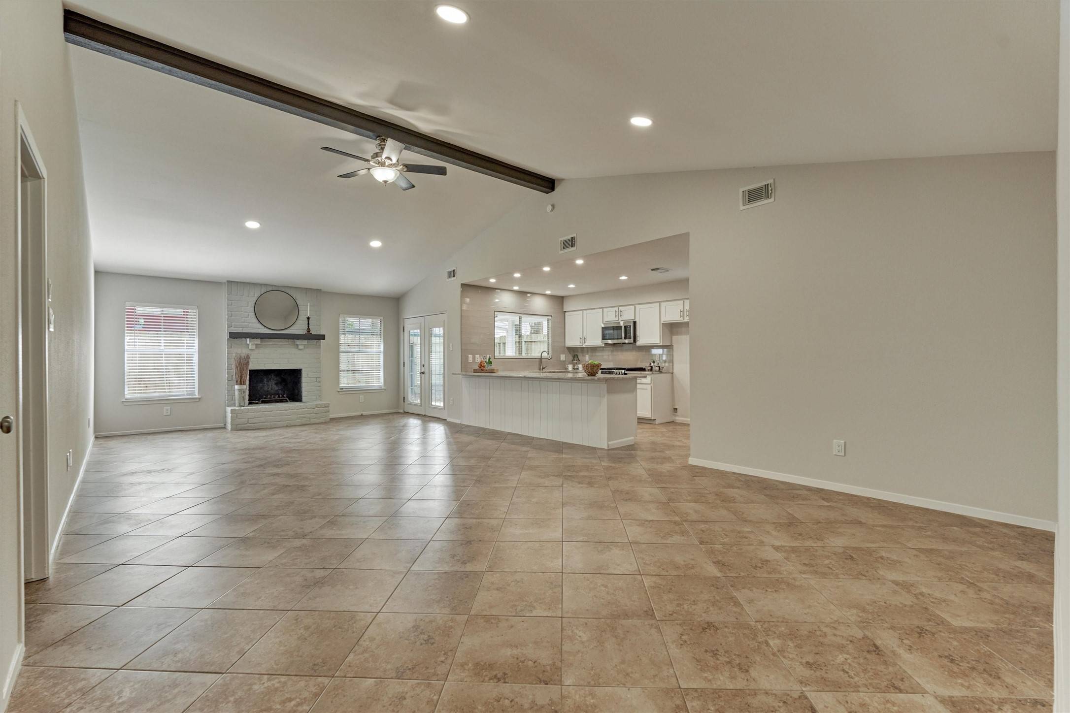 The Woodlands, TX 77381,1 Fiddleleaf CT