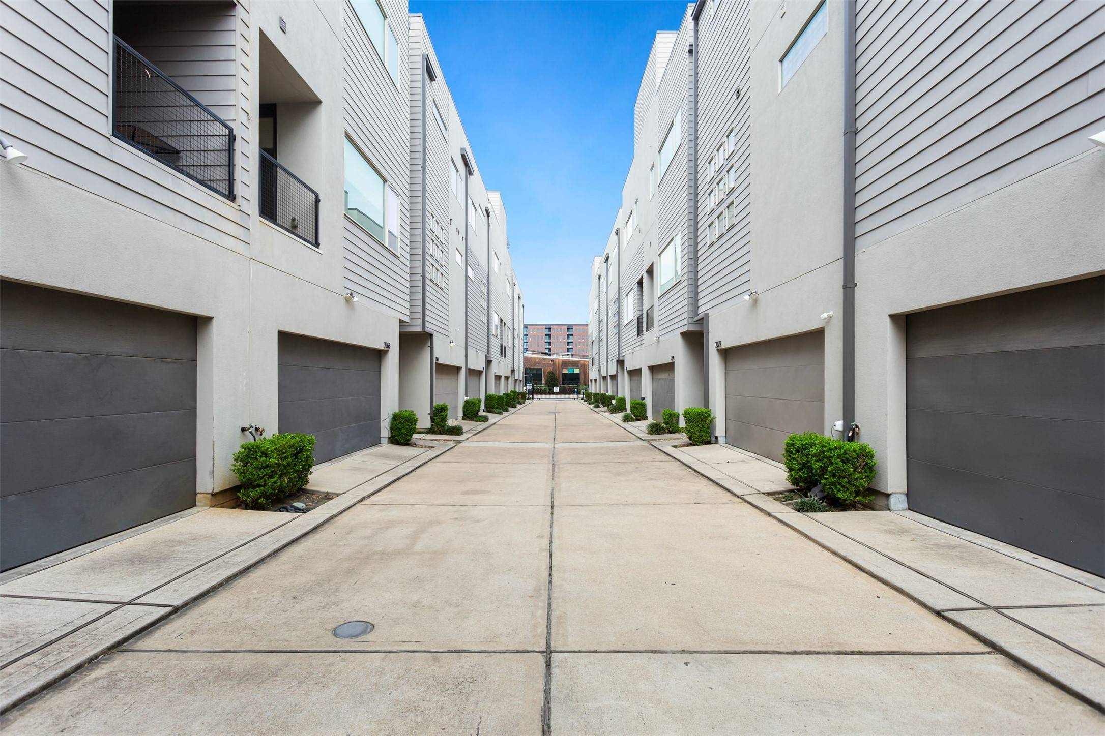 Houston, TX 77003,2366 Commerce ST