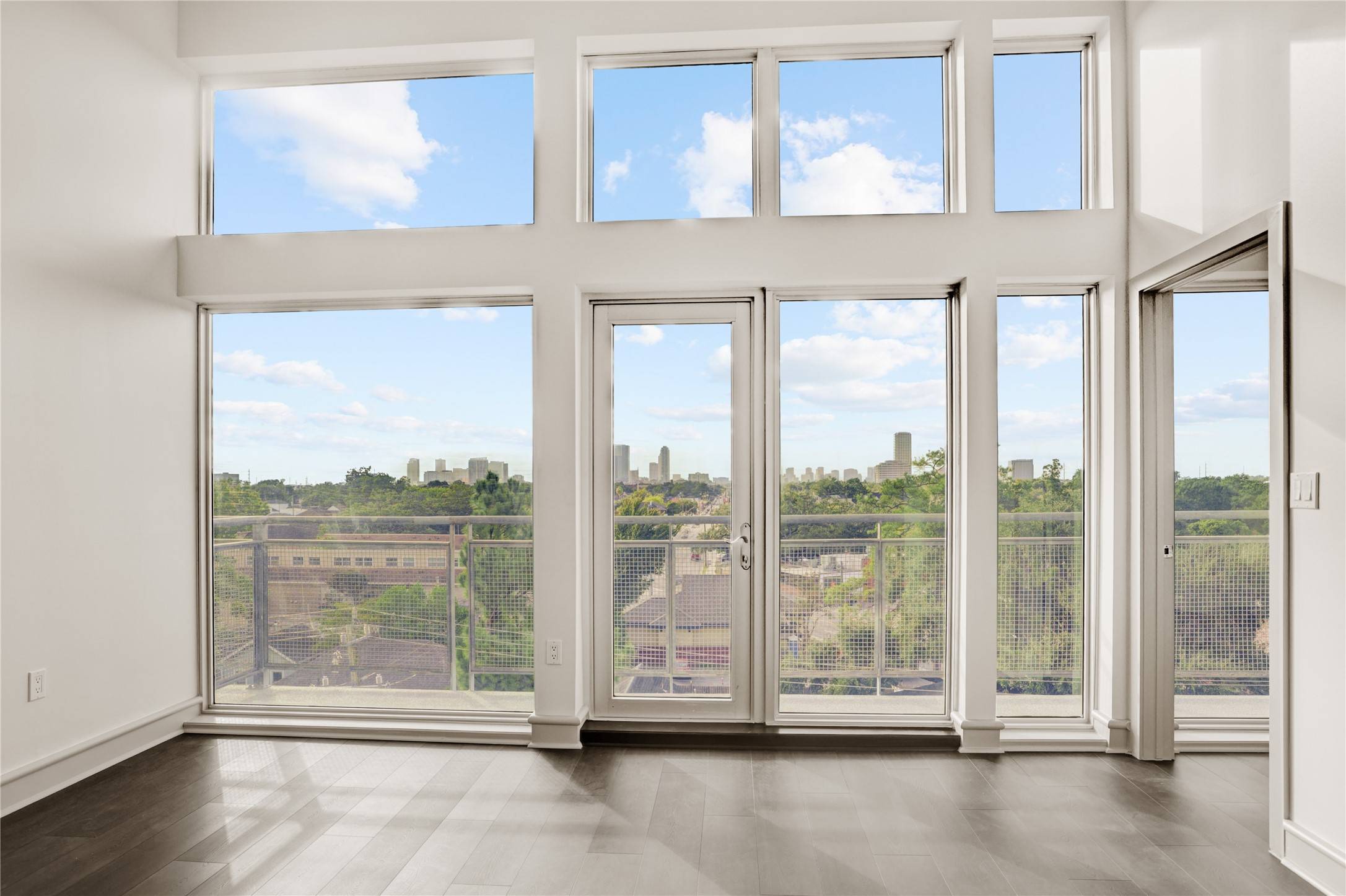 Houston, TX 77006,3311 Yupon ST #519