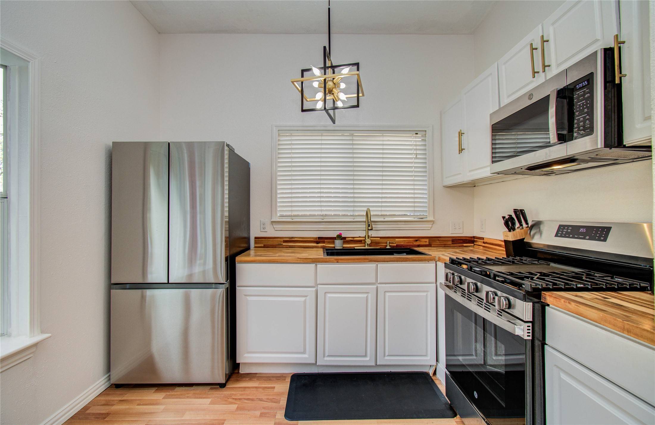 Pearland, TX 77584,2711 N Belgravia DR