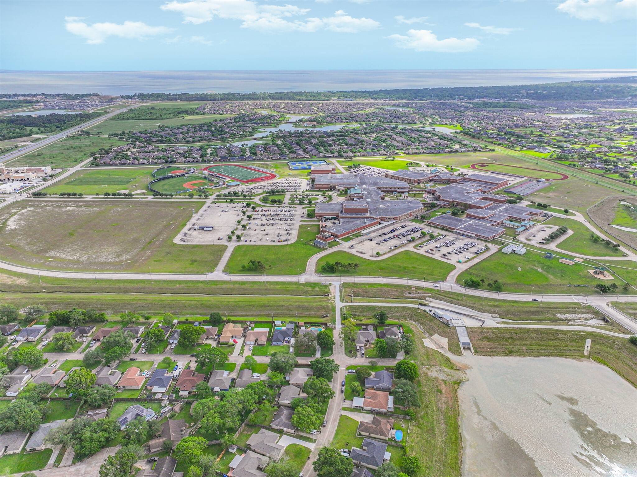 League City, TX 77573,412 Bayridge DR