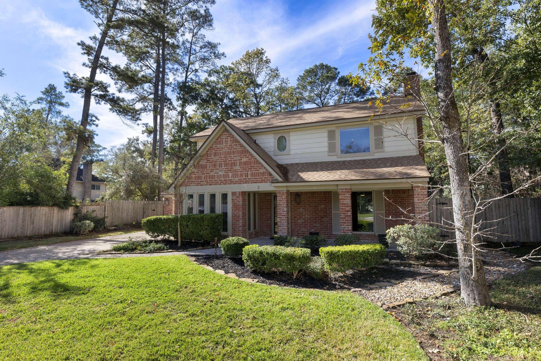 The Woodlands, TX 77380,3 Green Blade LN