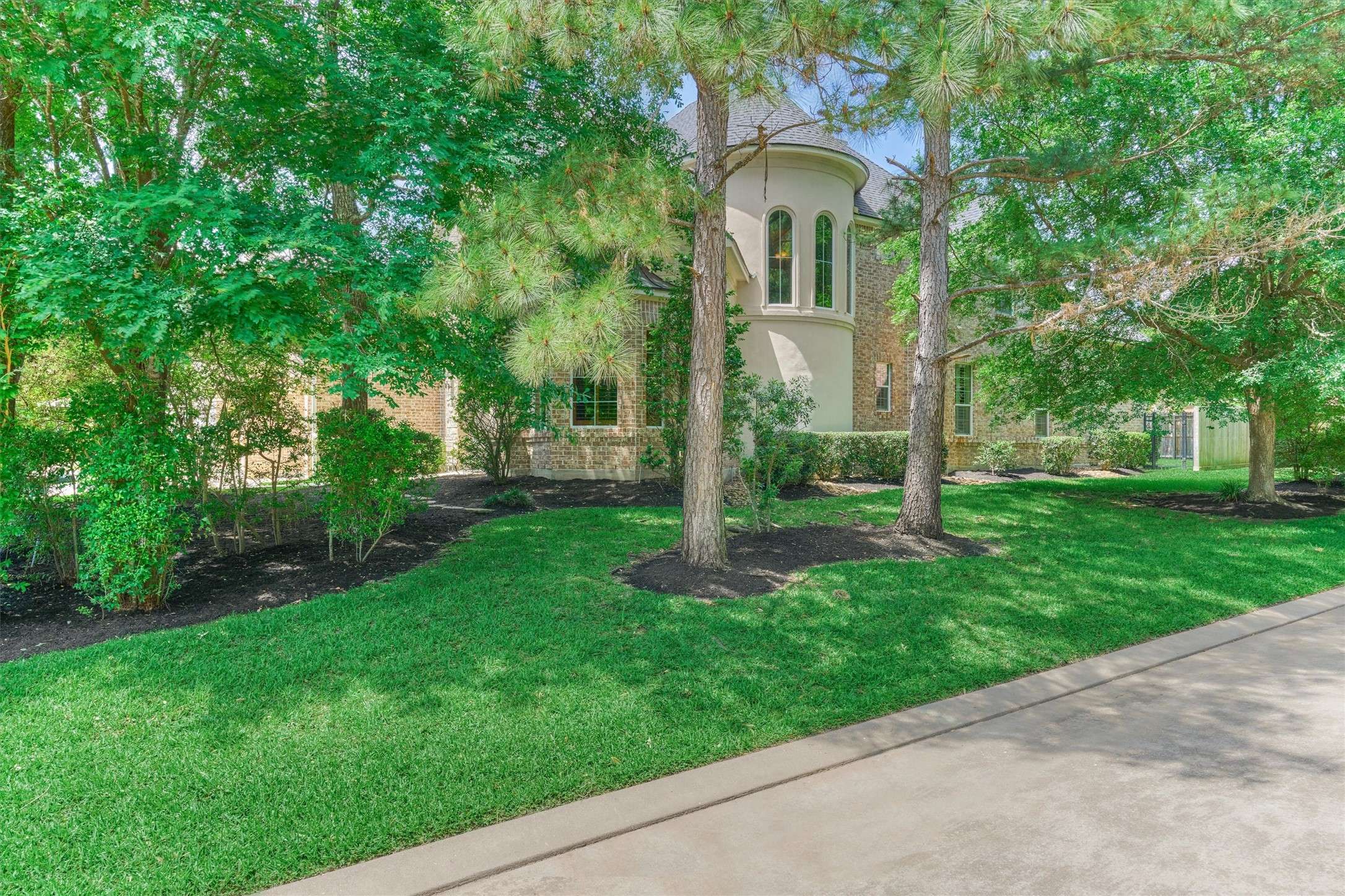 The Woodlands, TX 77382,2 S Garnet BND