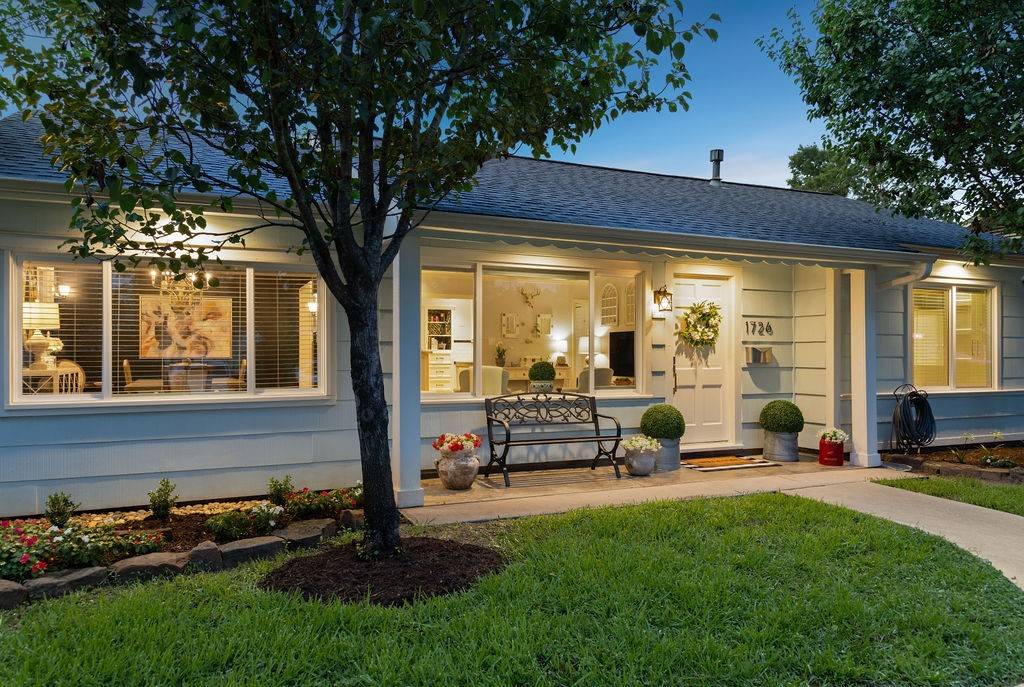 Houston, TX 77018,1726 Saxon DR