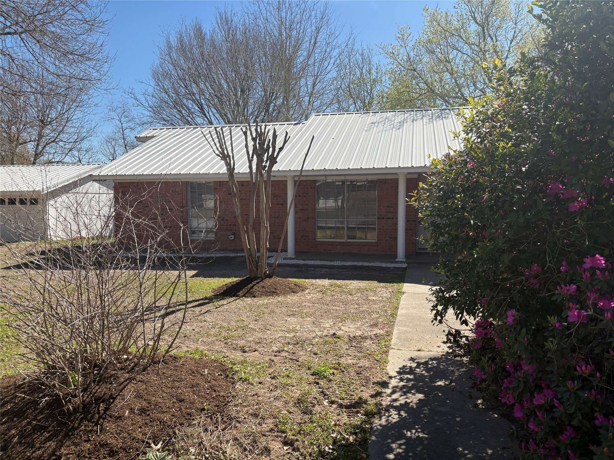 Willis, TX 77378,100 Bybee ST