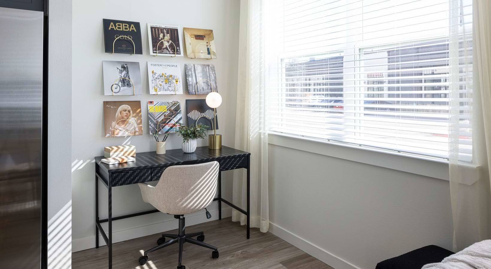 Houston, TX 77007,1505 Oliver ST #137