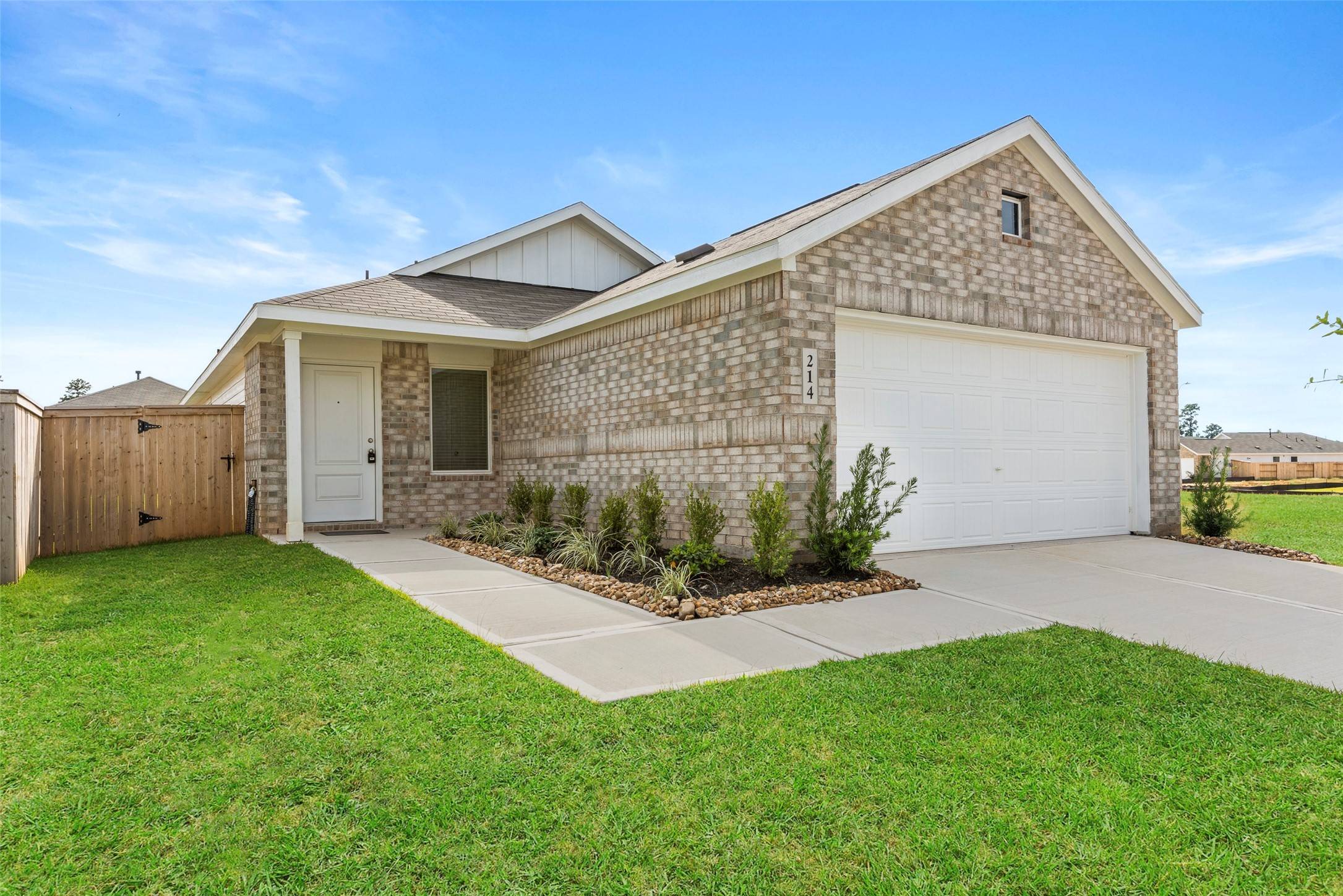 Magnolia, TX 77354,214 Farray Forest LN