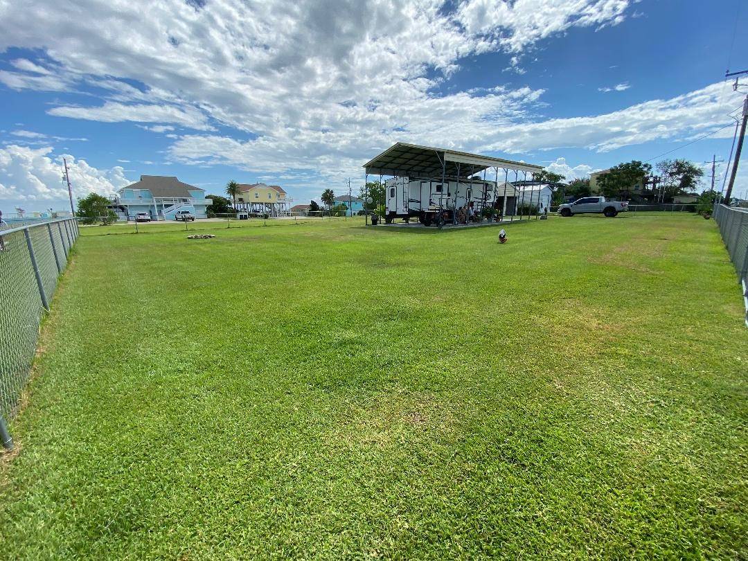 Crystal Beach, TX 77650,1128 Canal E