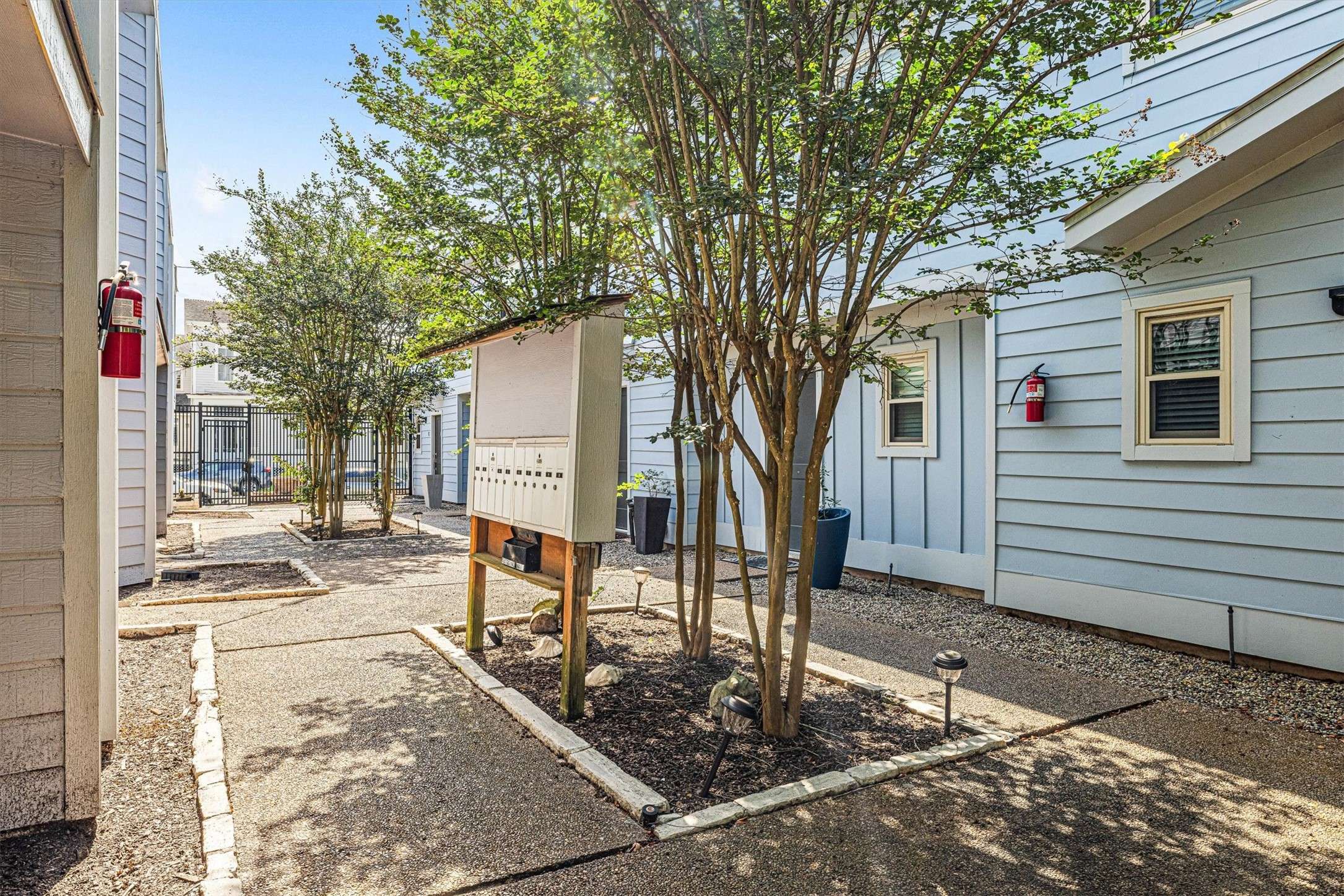 Galveston, TX 77550,525 11th ST #6