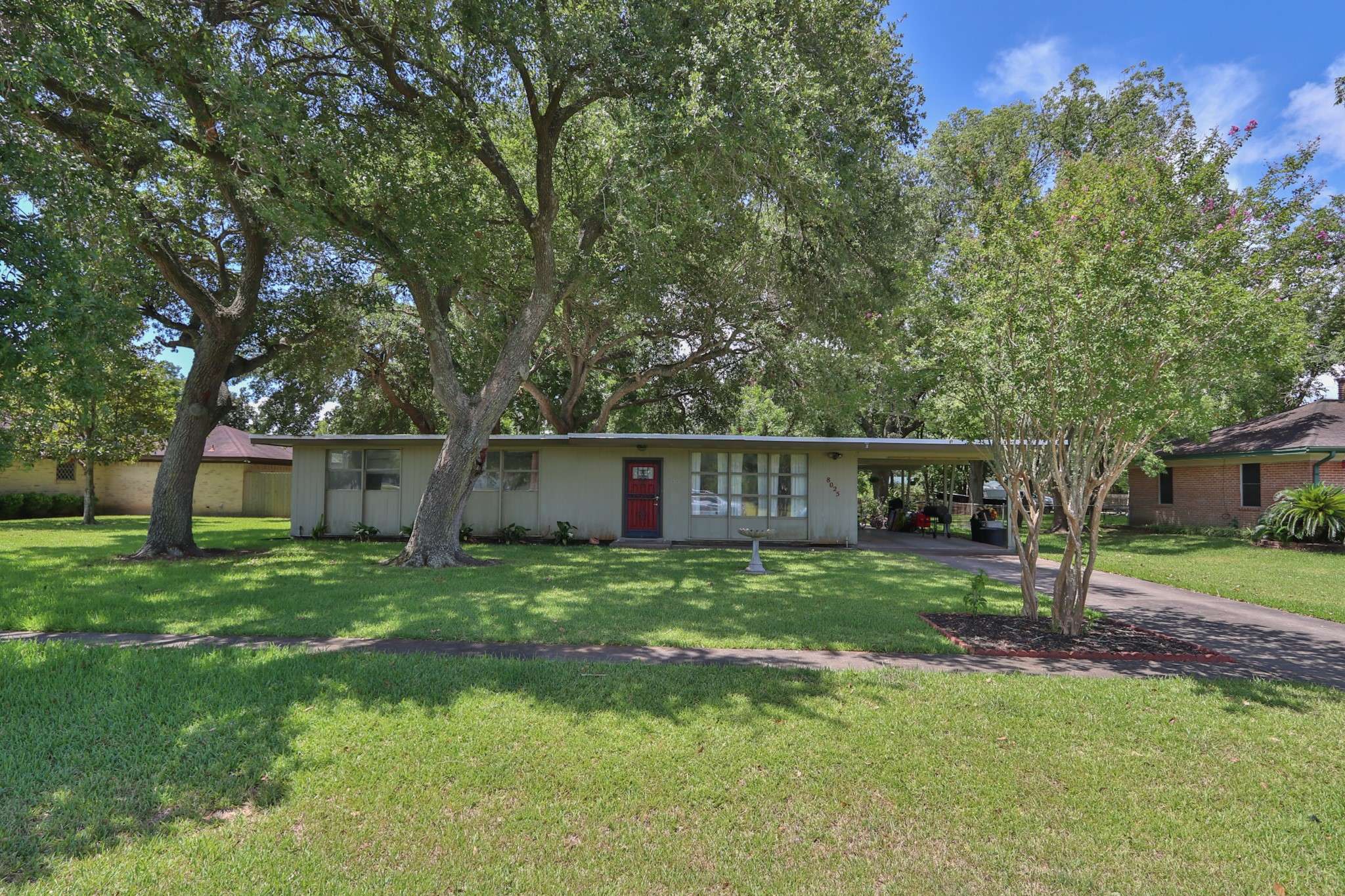 Hitchcock, TX 77563,8025 Miller DR