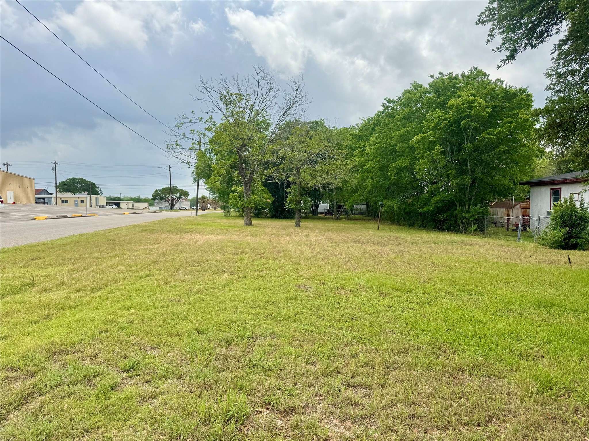 Yoakum, TX 77995,00 Huck ST
