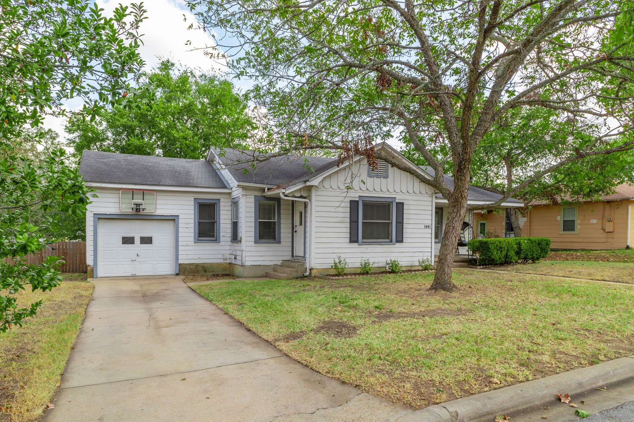 Brenham, TX 77833,1901 Marjorie ST