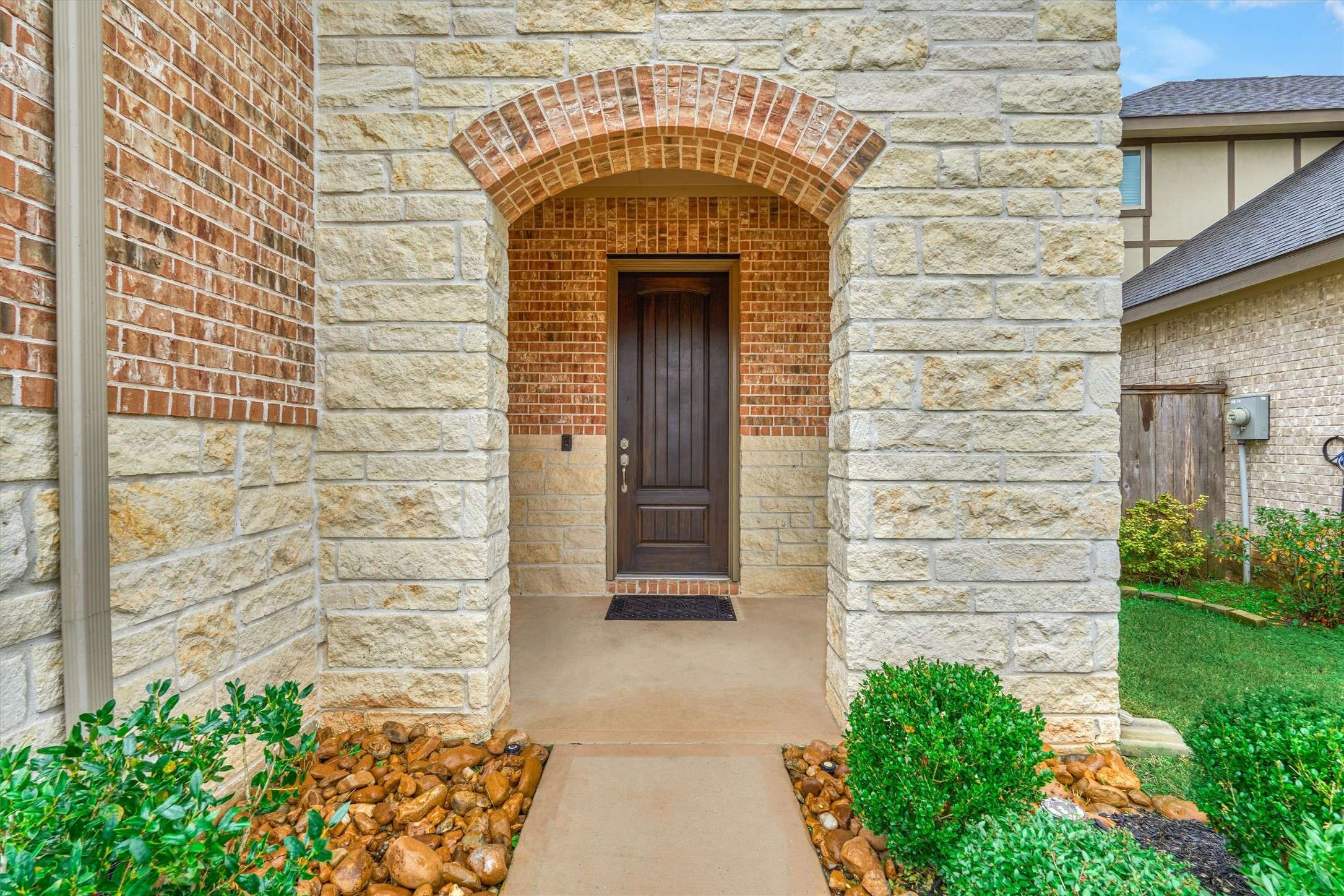 Pinehurst, TX 77362,553 Rolling Brook LN