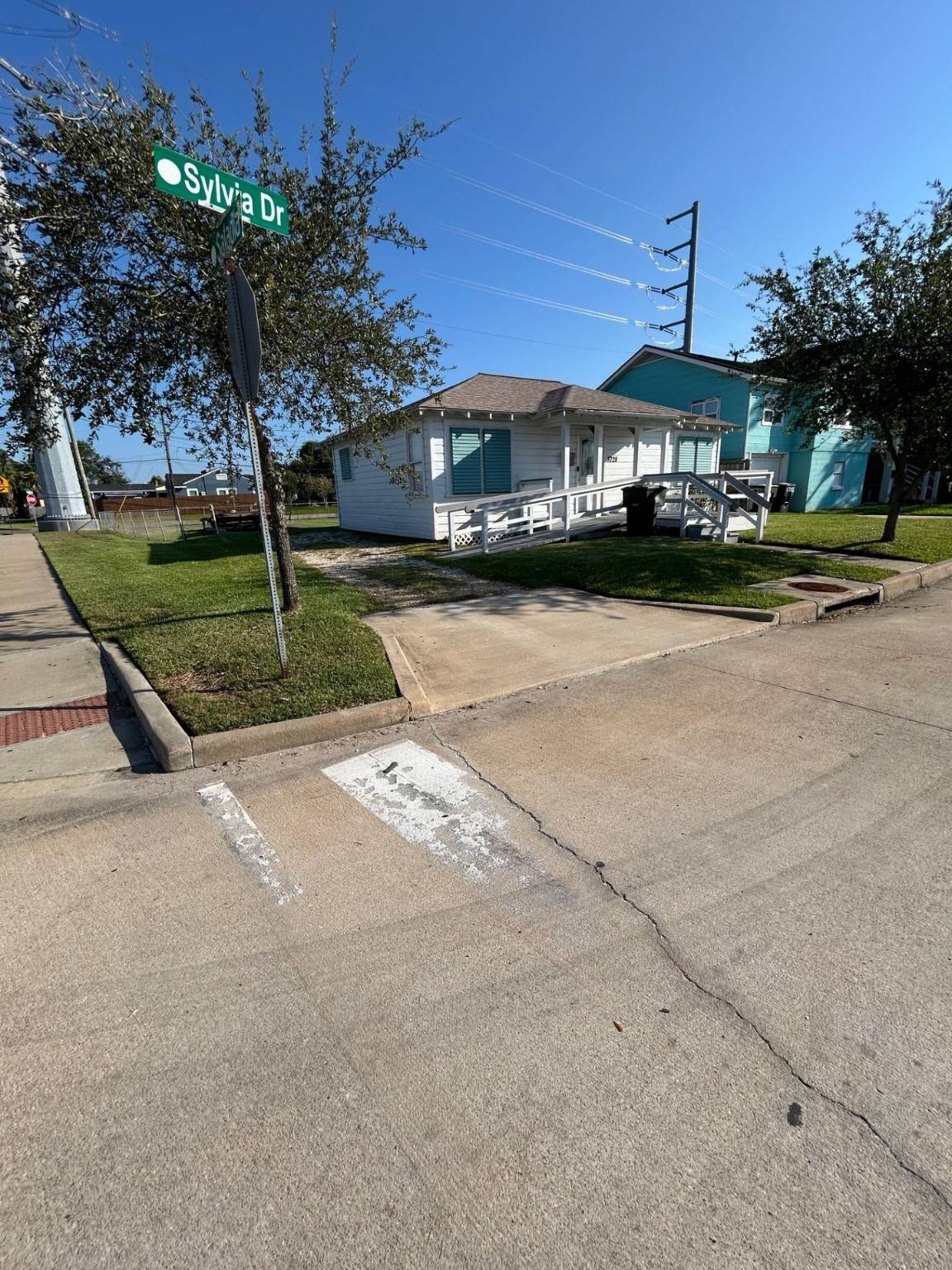 Galveston, TX 77551,5728 Sylvia DR