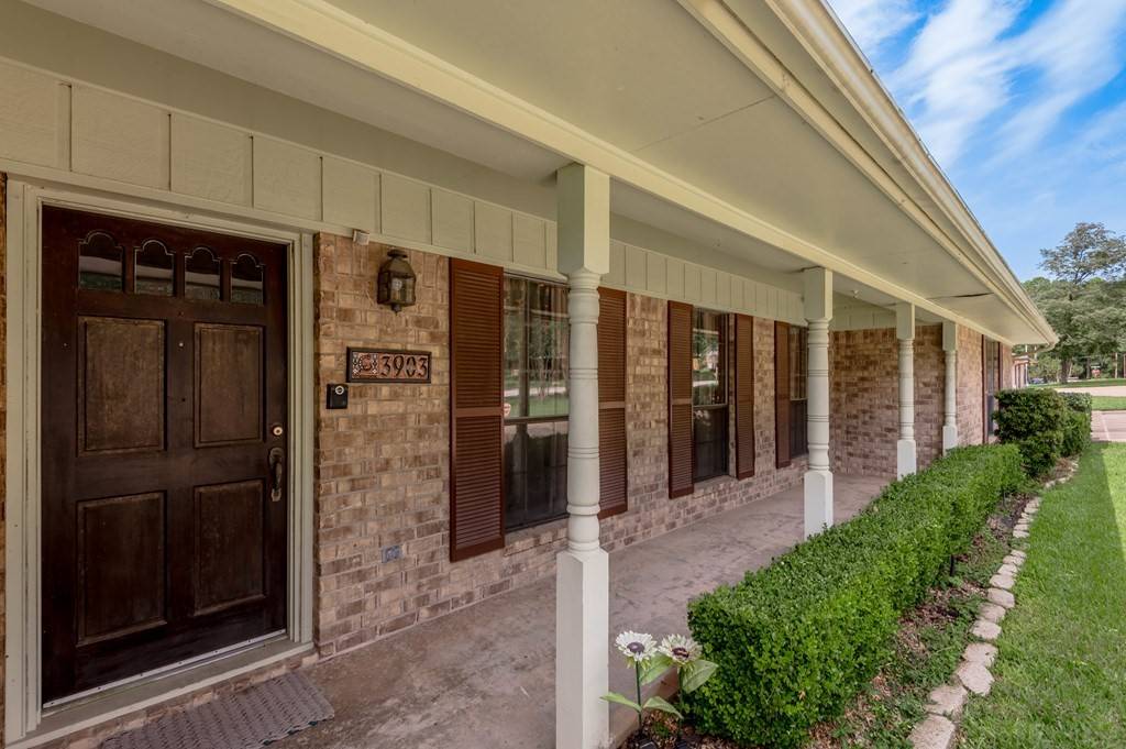 Nacogdoches, TX 75965,3903 Buckingham DR