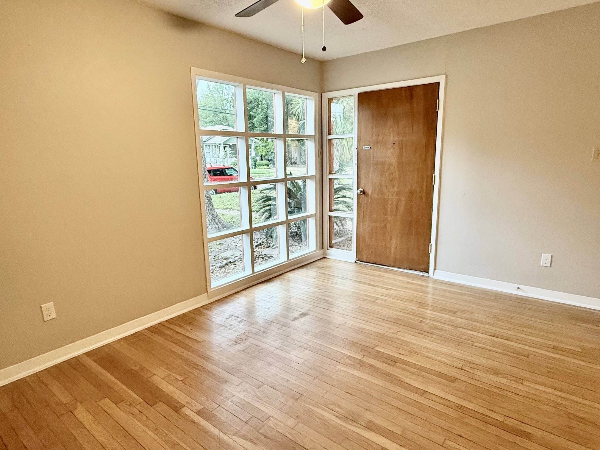 Houston, TX 77009,4622 Michaux ST