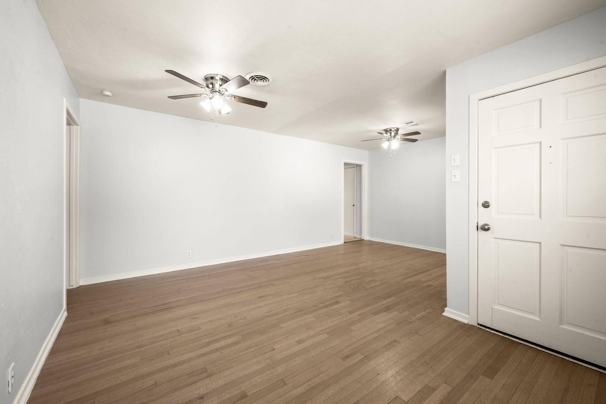 Houston, TX 77047,4326 Akard ST