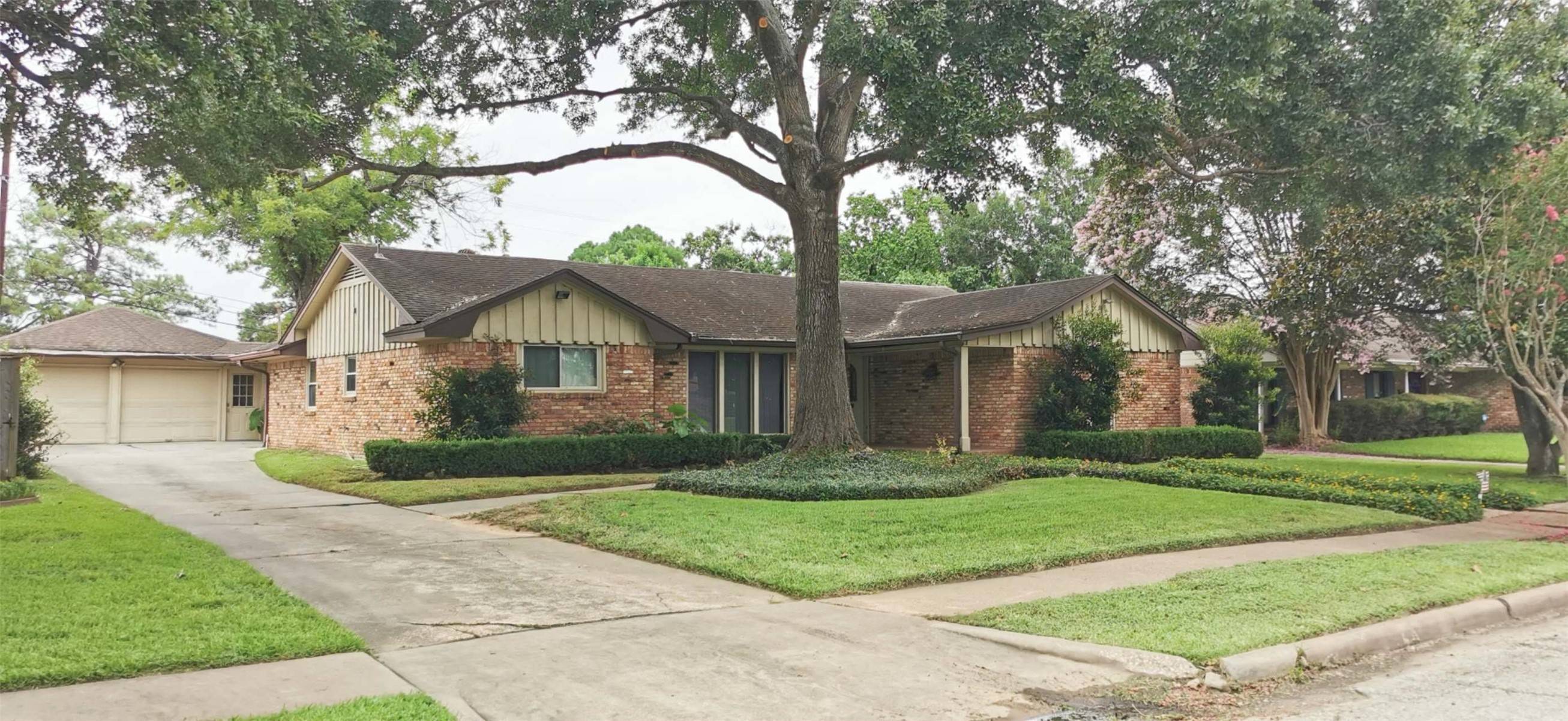 Houston, TX 77096,5054 Yarwell DR