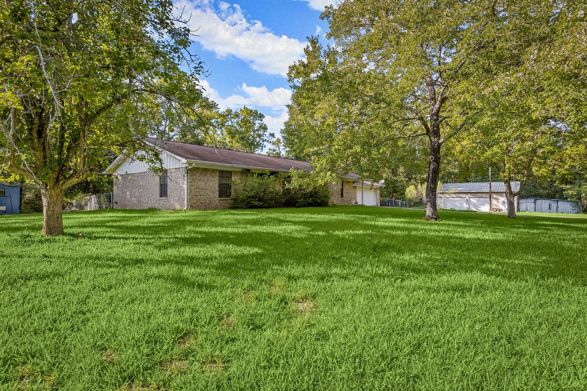 Point Blank, TX 77364,290 Harrell RD