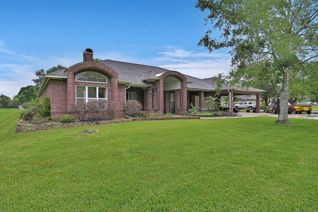 Friendswood, TX 77546,310 Rustic LN