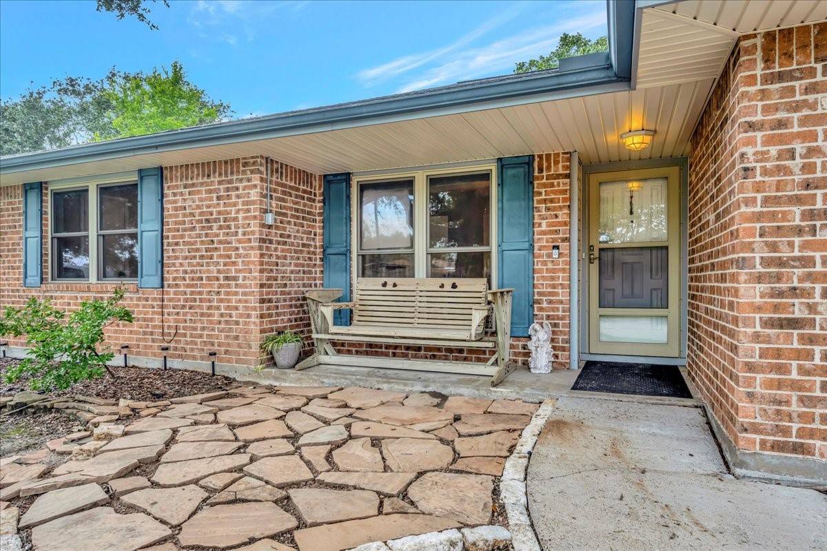 League City, TX 77573,1403 Newport BLVD