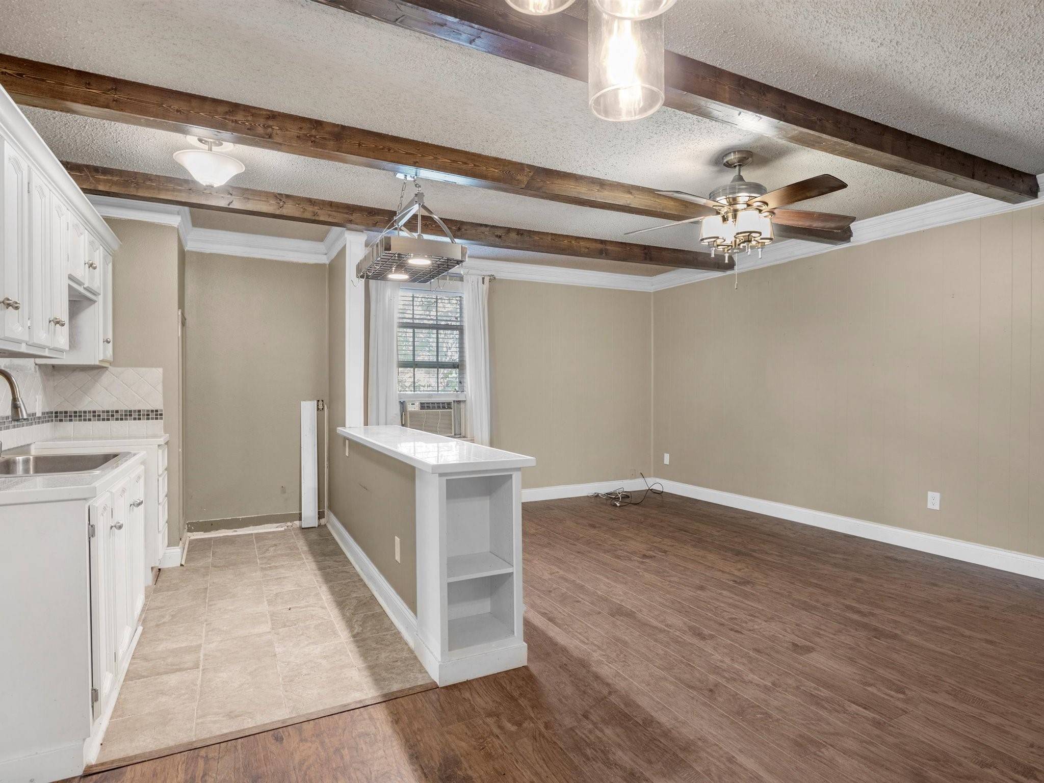 Houston, TX 77066,5615 Green Pines DR