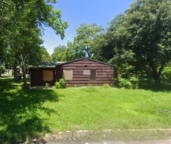 Houston, TX 77033,5235 Bellfort ST