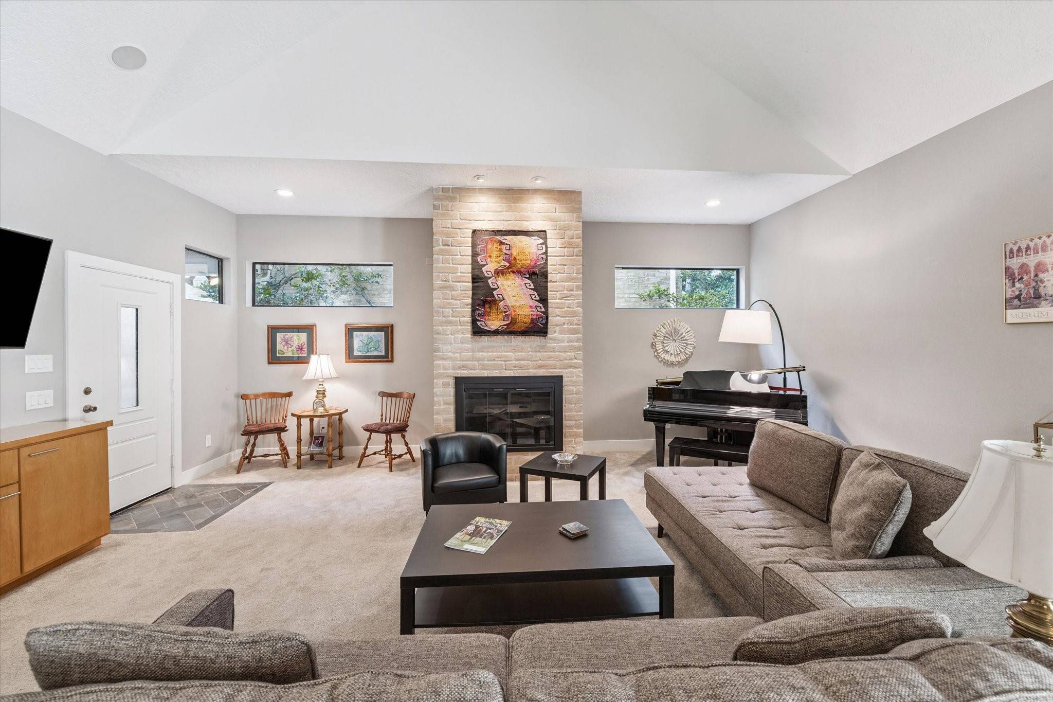 Houston, TX 77024,9109 Briar Forest DR