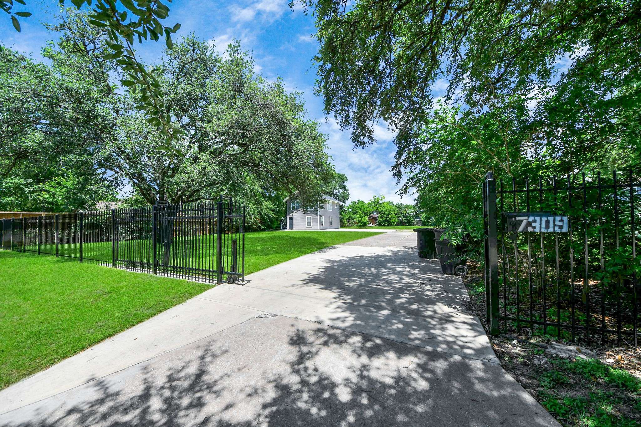 Houston, TX 77087,7309 Moline ST