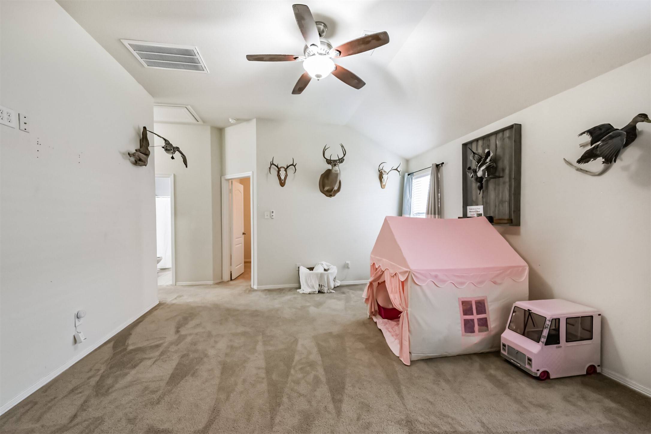 La Marque, TX 77568,225 Splintered Arrow DR