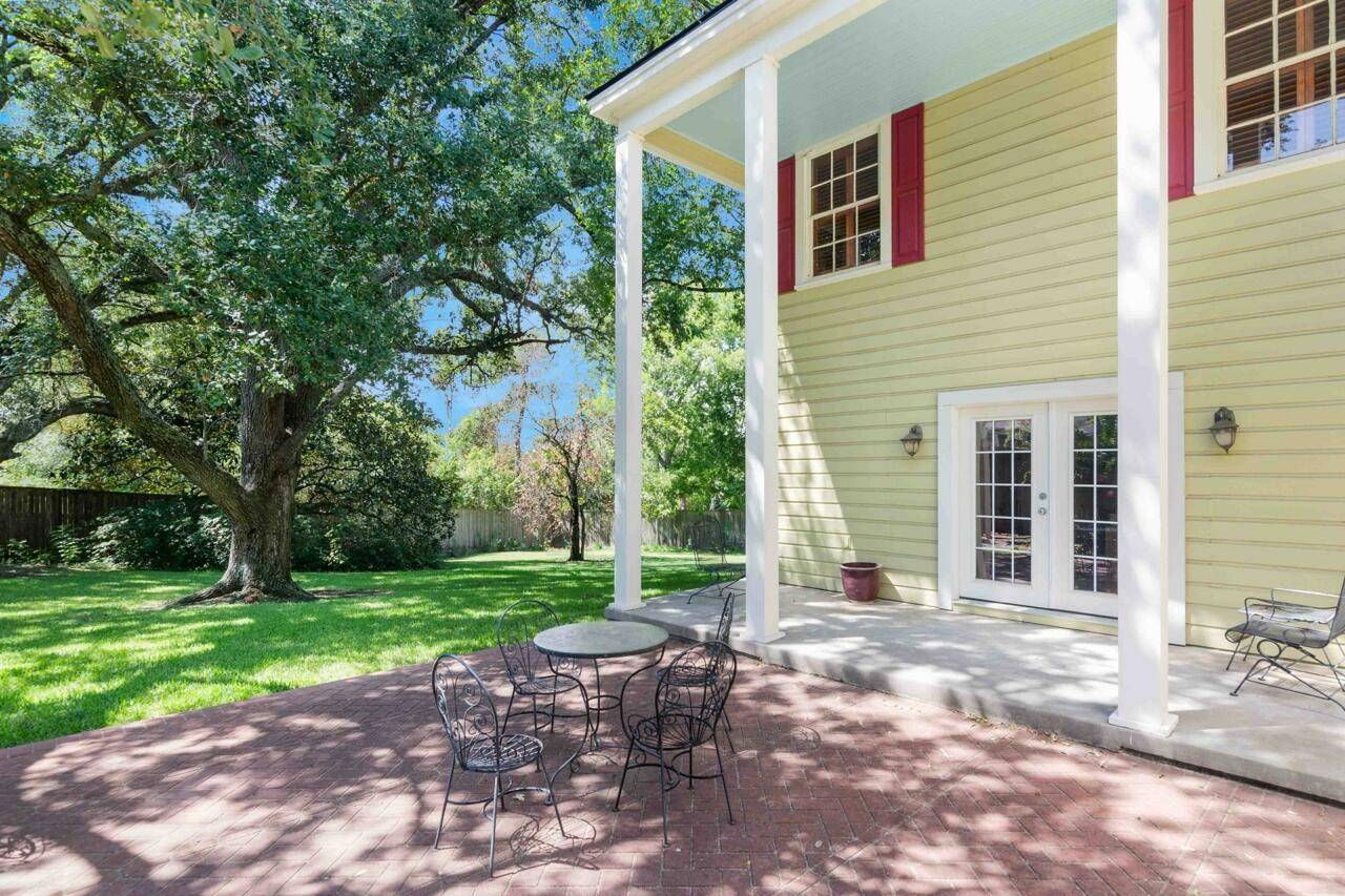 Huntsville, TX 77340,1106 Avenue O