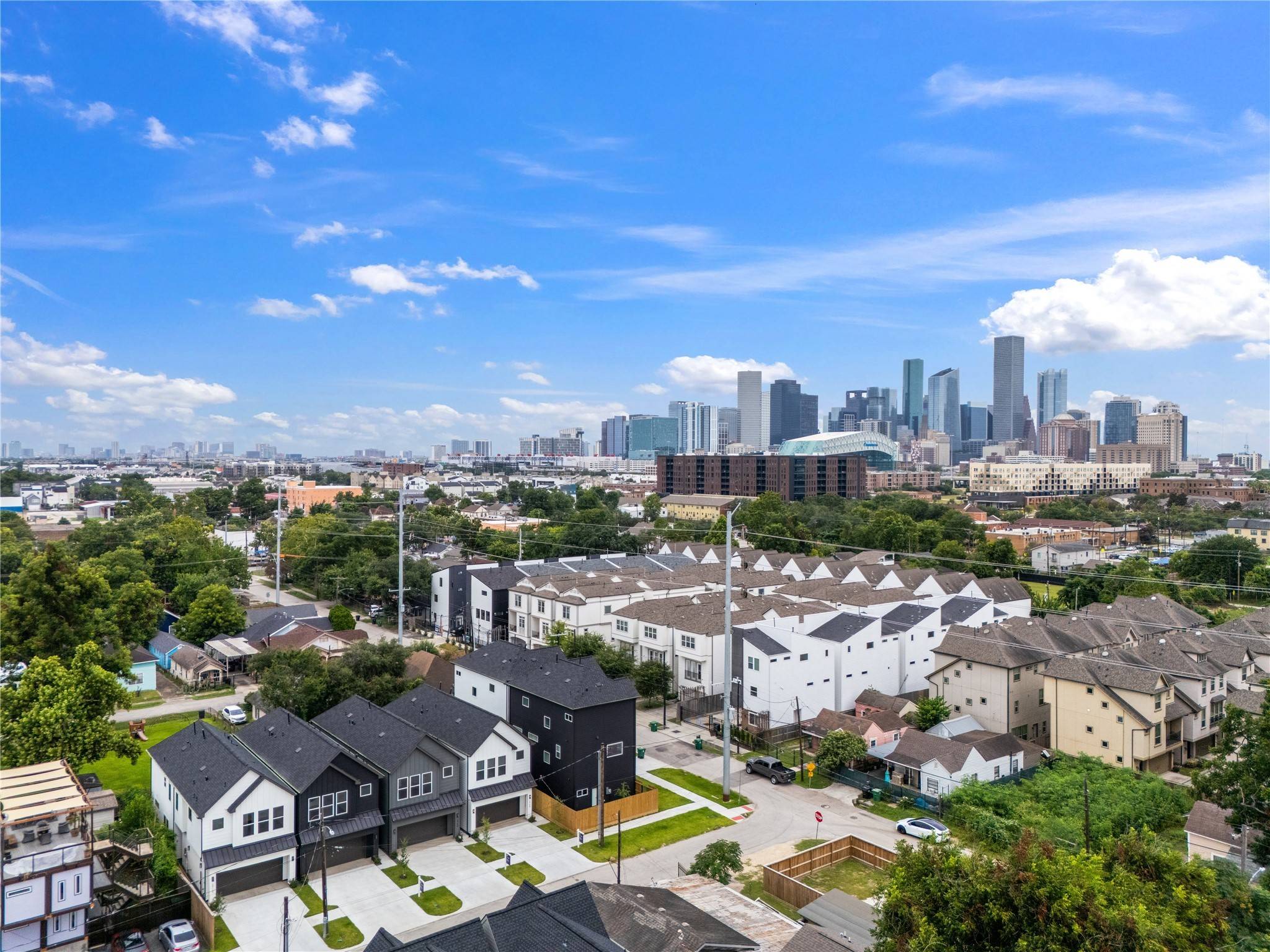 Houston, TX 77003,2706 Fox ST