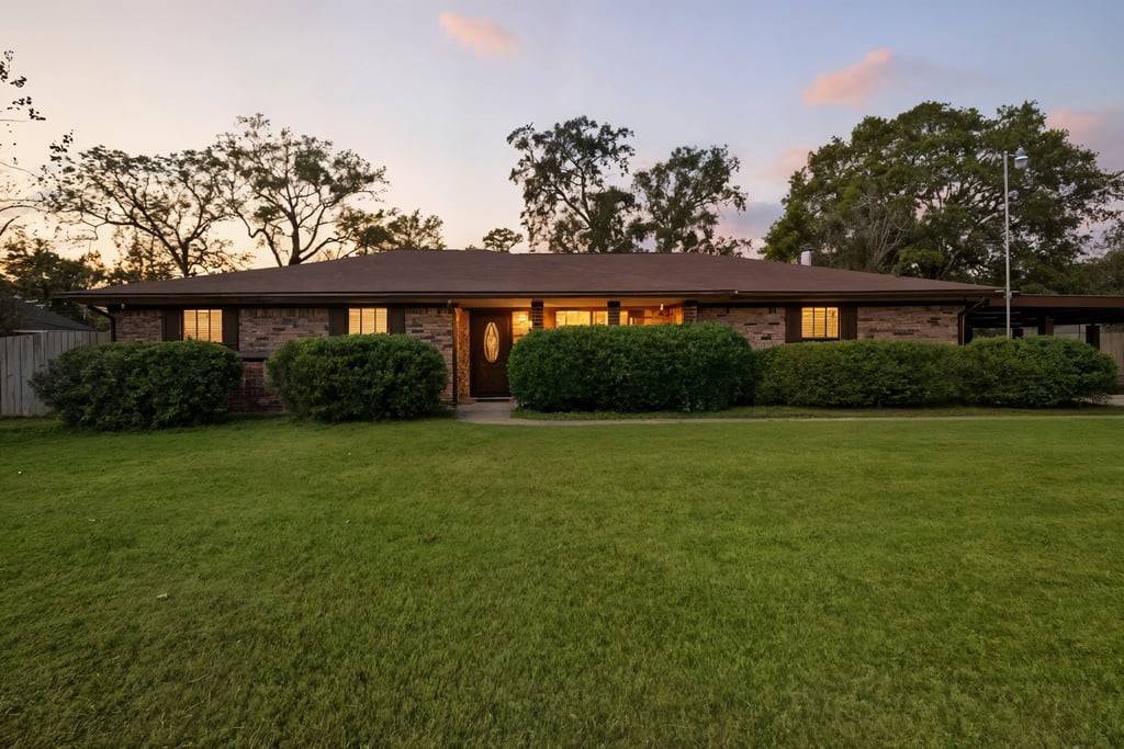 Orange, TX 77632,5263 Old Highway 87