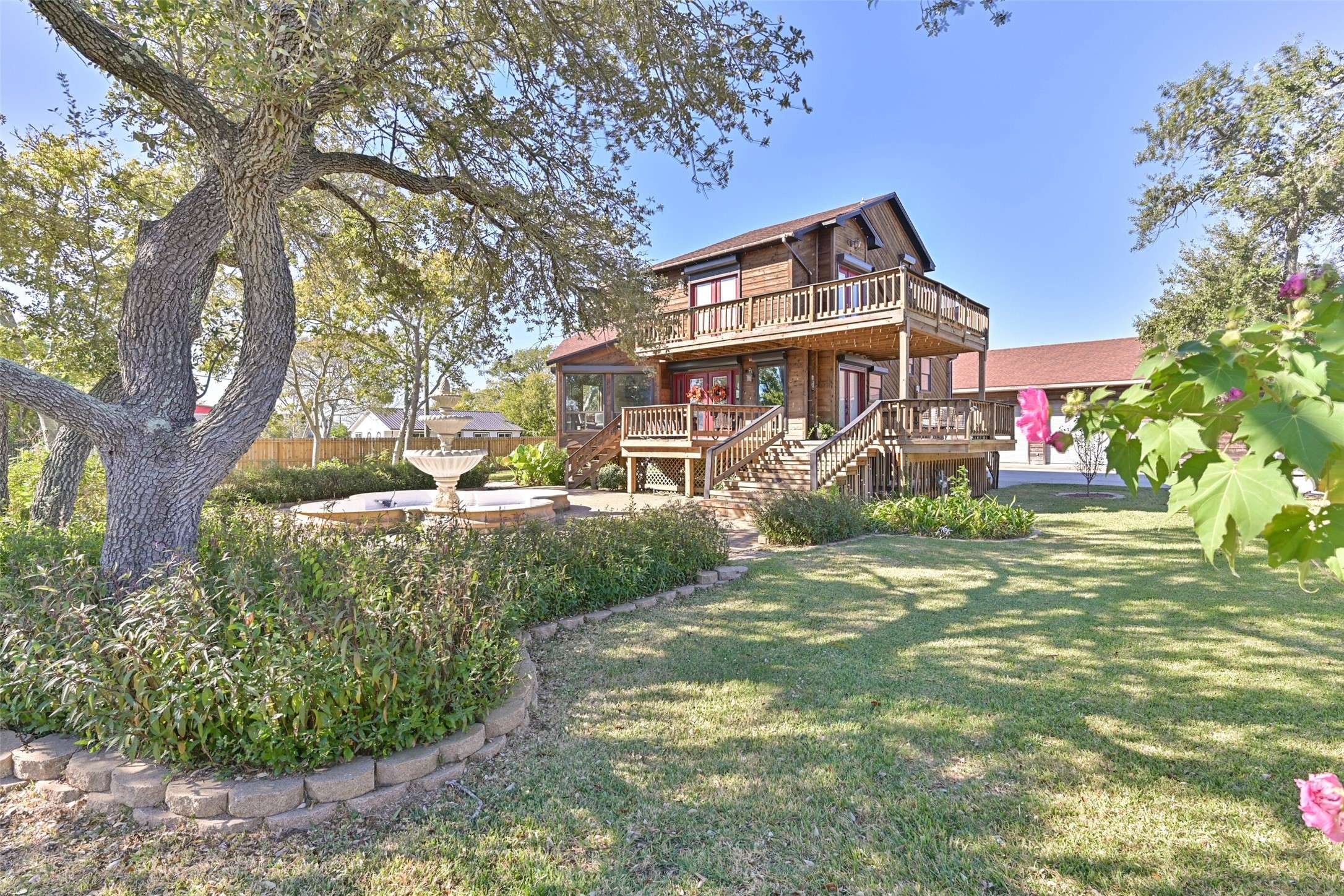 Dickinson, TX 77539,114 24th ST